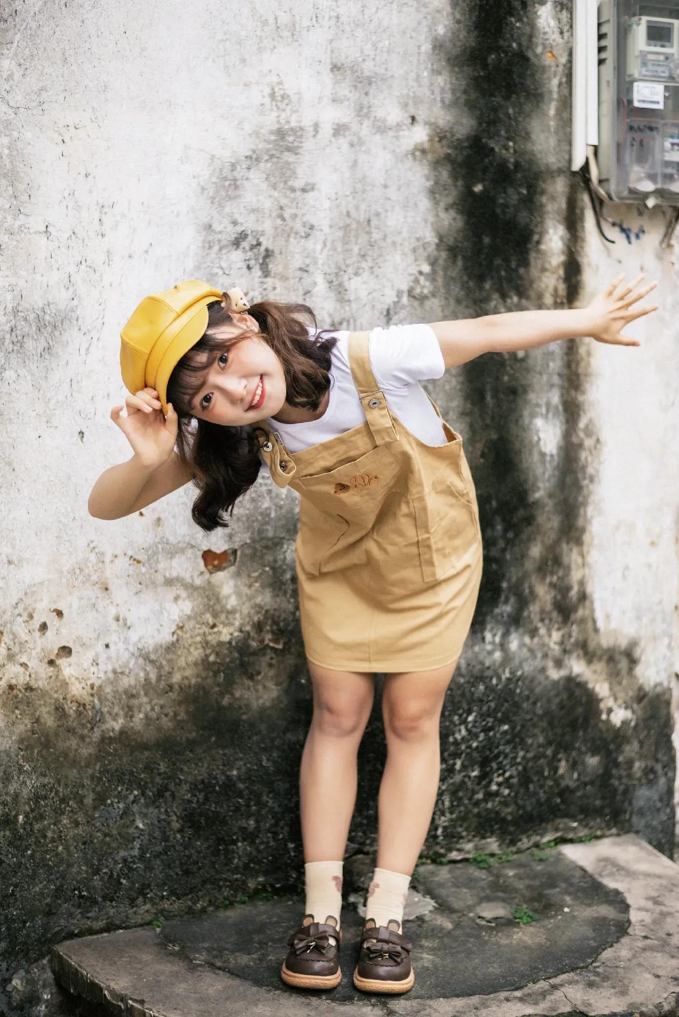 秋色汉服小姐姐