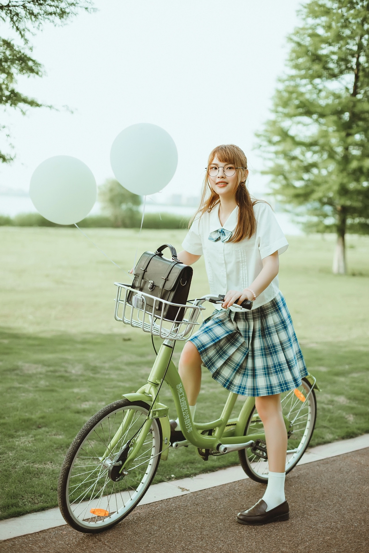 于东太湖拍摄的JK制服写真