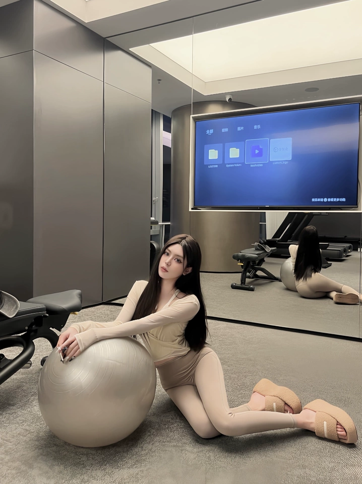 衣服比我想象中的还要好看 颜色超级美 仙仙的 穿上也显瘦