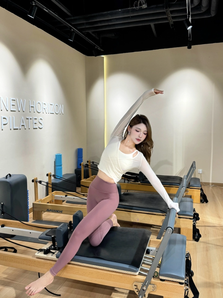 去买去买！都去买！嘎嘎好看嘎嘎好穿，两件套，超级喜欢！姐妹们快冲