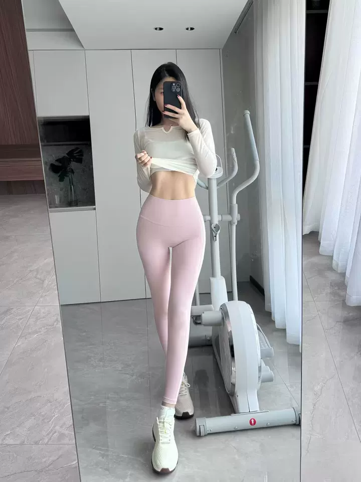 穿出来男朋友眼睛都亮了，白灰色很纯欲，好美好喜欢