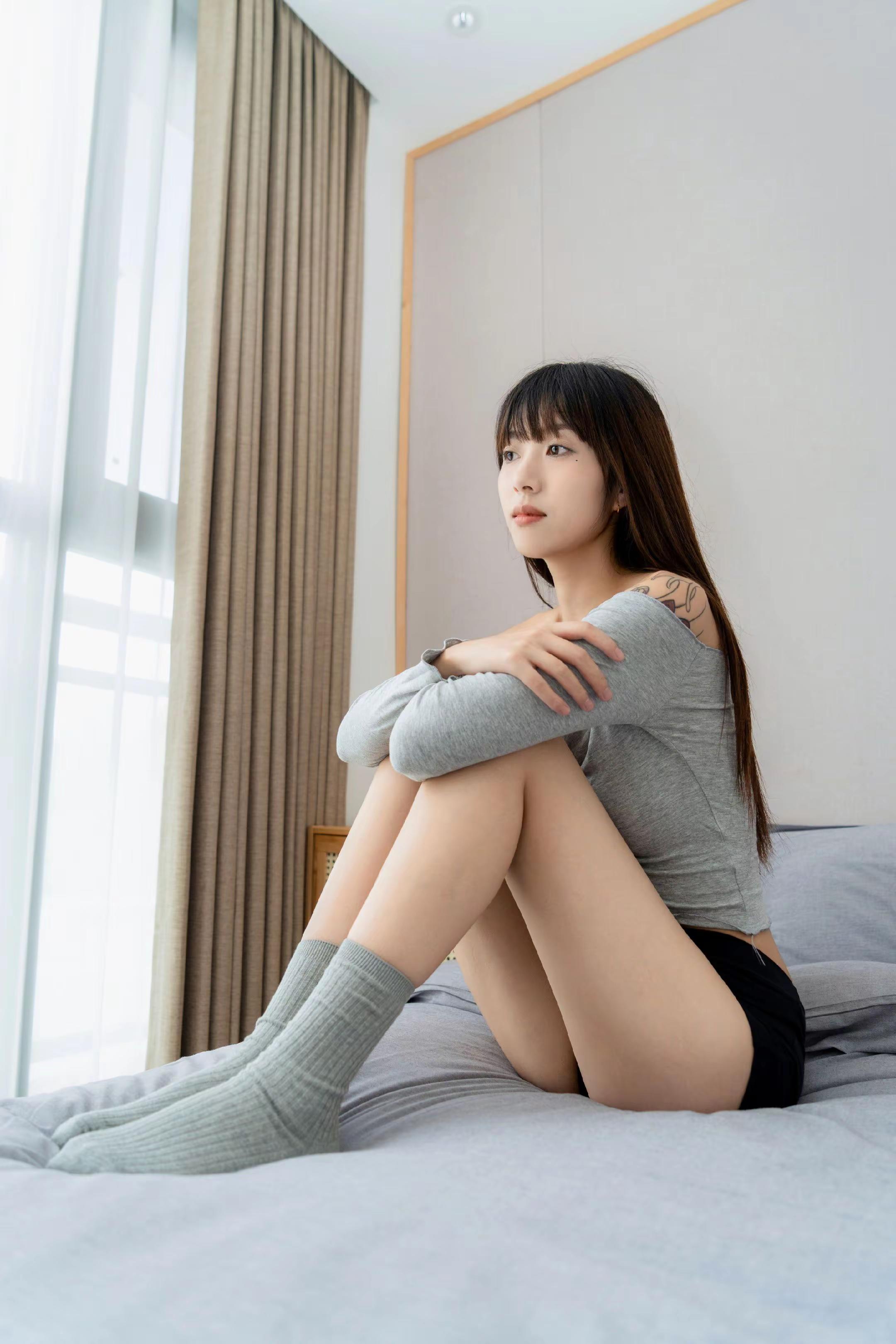 【居家私房写真】少女比通关奖励更让人心动