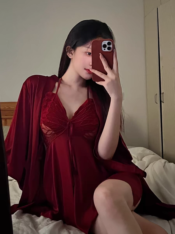 豹纹，又性感又迷人，料子特别的舒服，不愧是进口布料，不错！