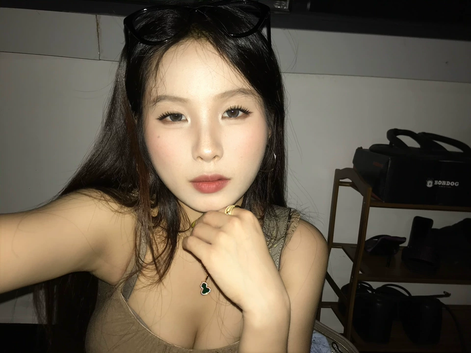 出门必穿的，自恋很出片哈哈