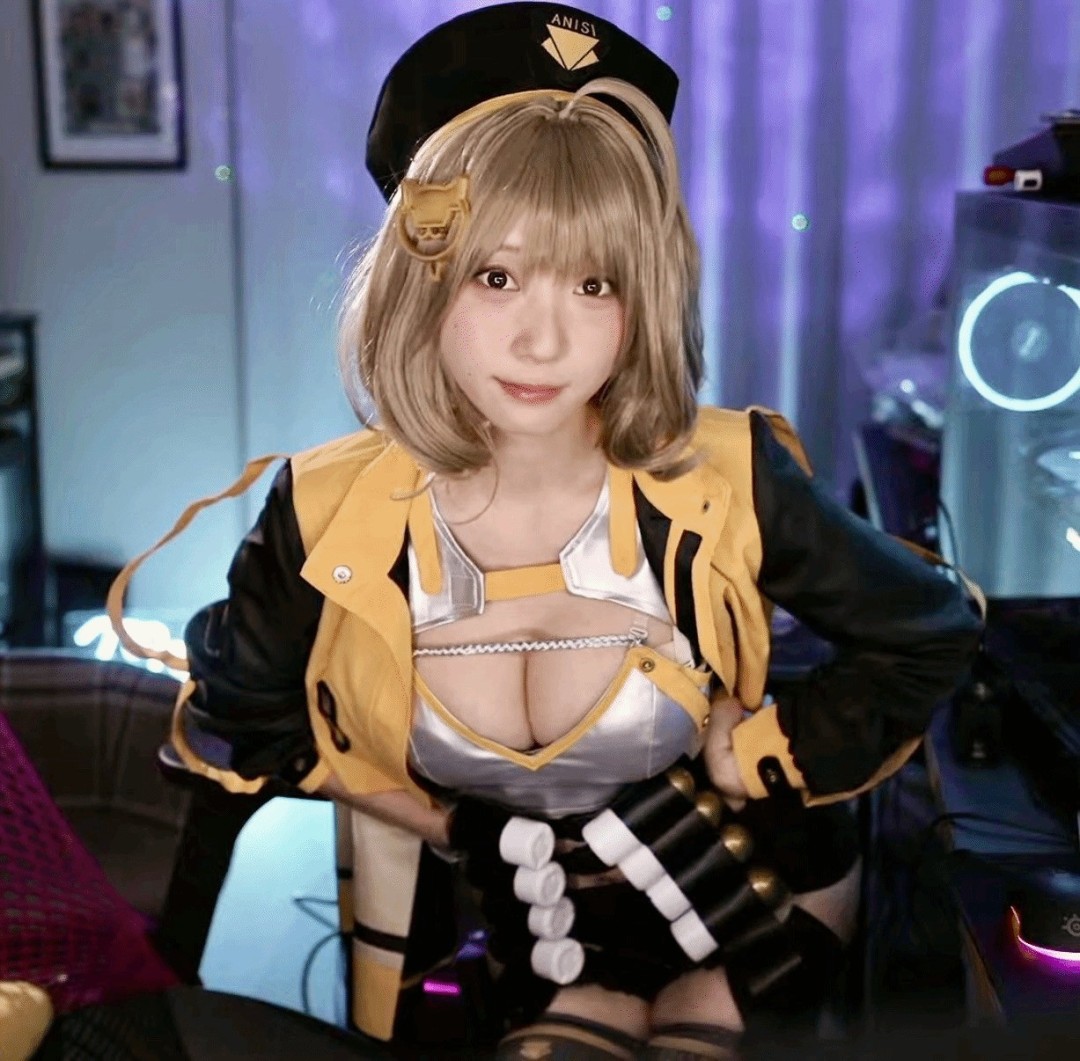 日本美女伊织萌Cos《妮姬》图赏 超大杯纯欲天花板