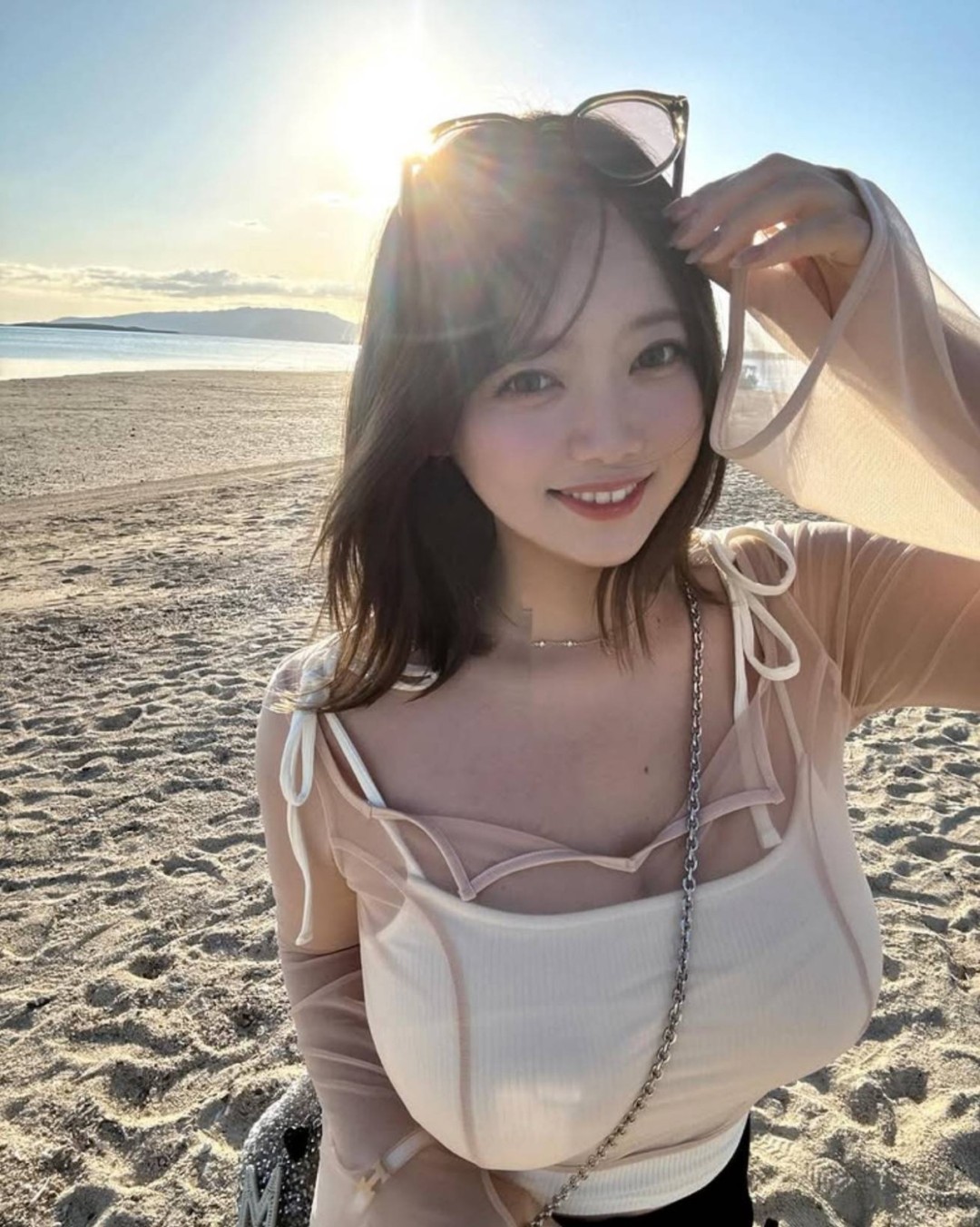 日本网红まりちゃん福利图赏:脸蛋可爱 身材傲人