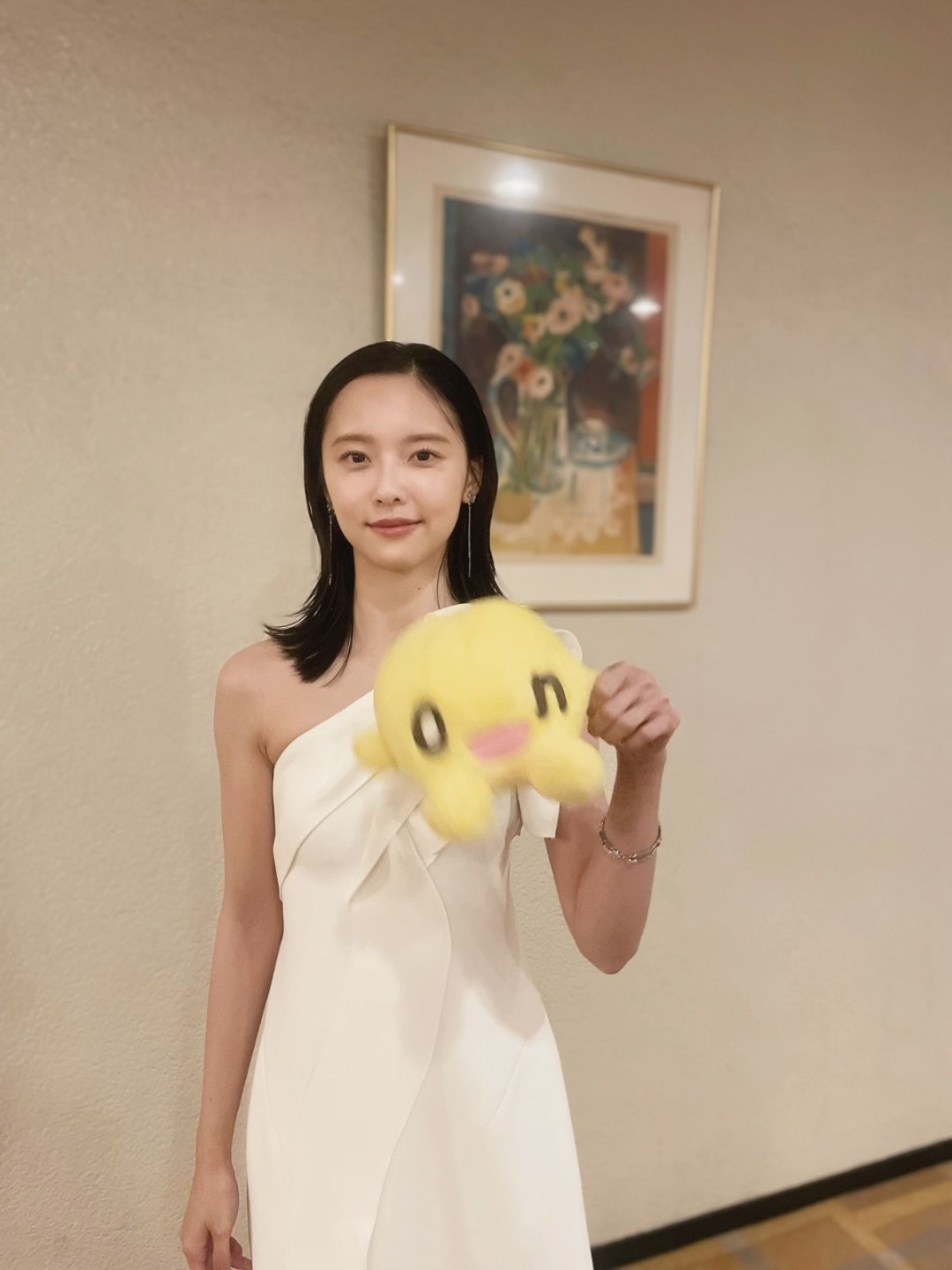 《寂静岭f》女主演员新美照 青春甜美少女感十足