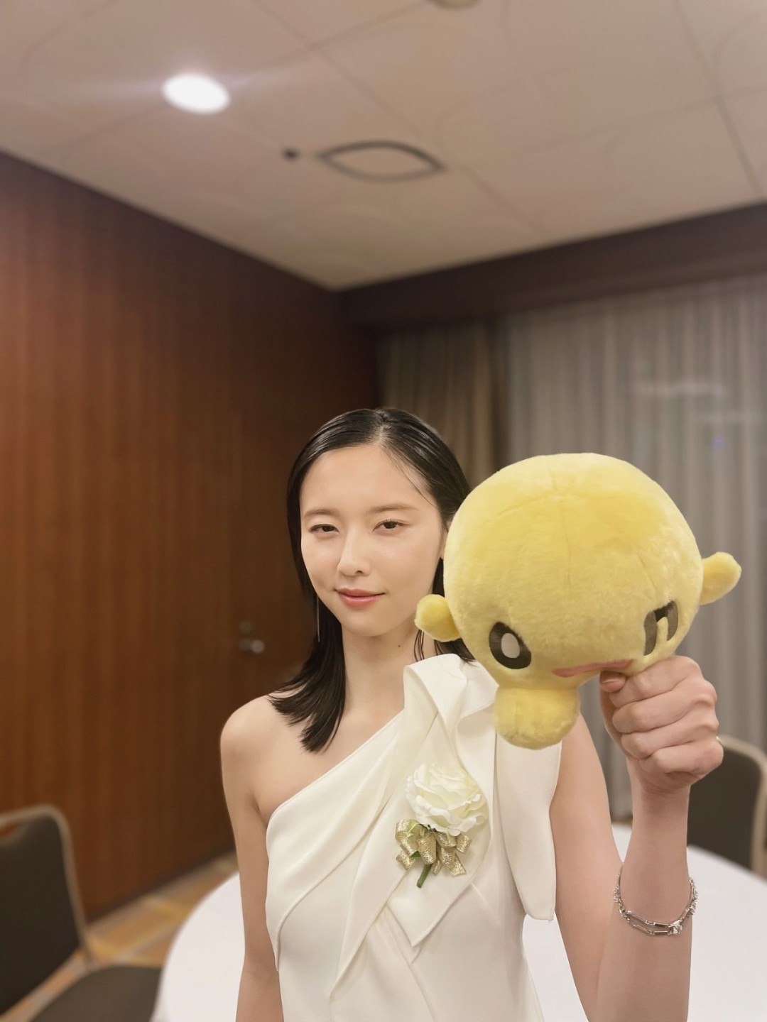 《寂静岭f》女主演员新美照 青春甜美少女感十足