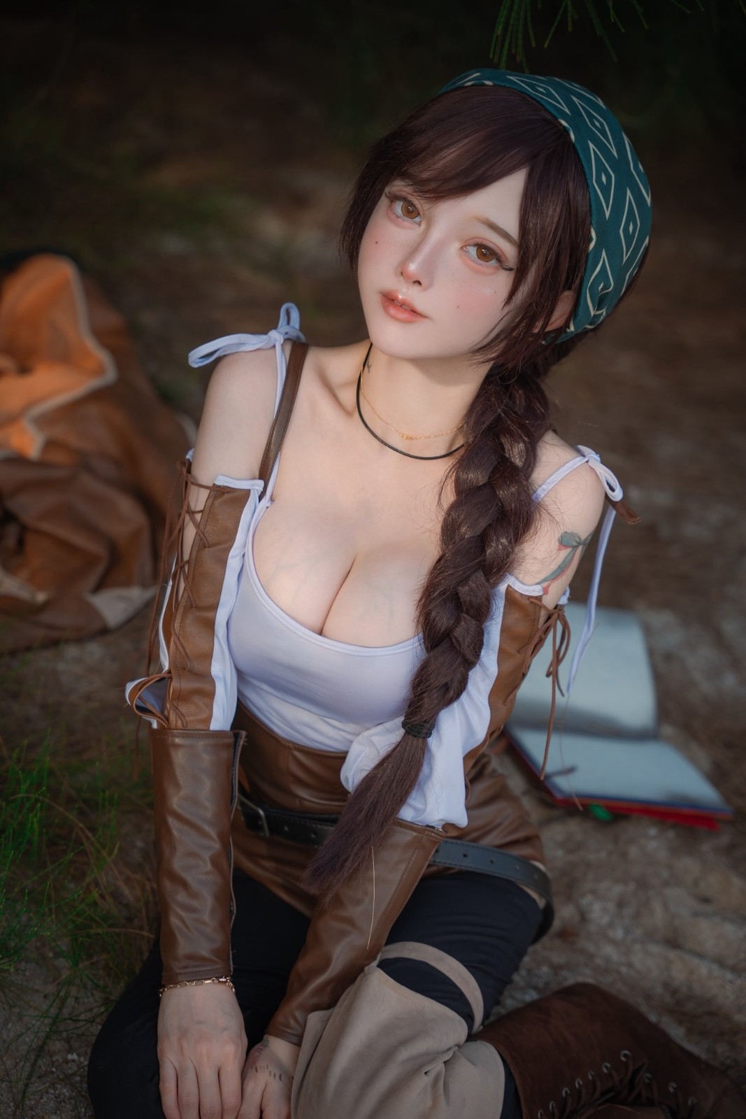 国外美女Cos《怪物猎人：荒野》阿尔玛 还原度赛高