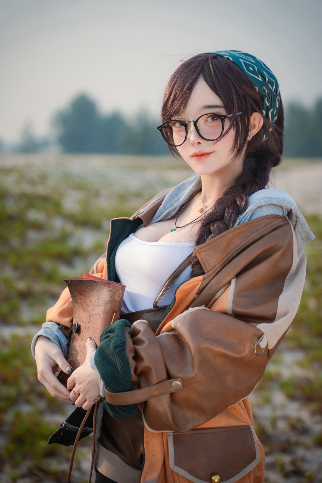 国外美女Cos《怪物猎人：荒野》阿尔玛 还原度赛高