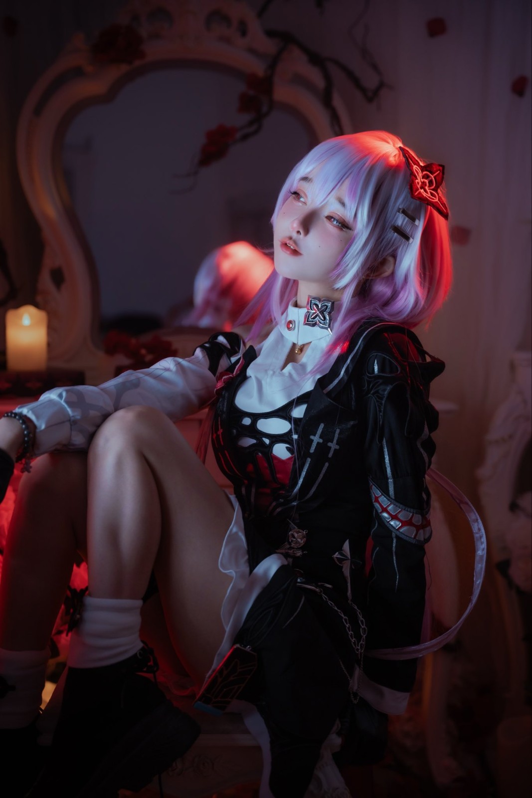 国外美女Cos《怪物猎人：荒野》阿尔玛 还原度赛高