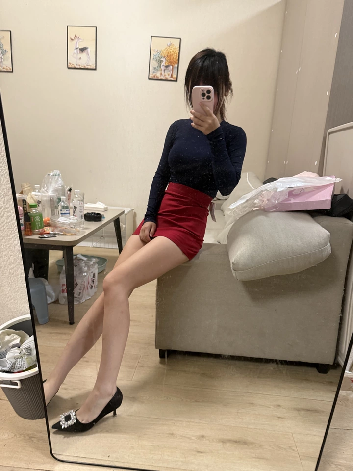 上身效果蛮不错的呦，面料和版型也炒鸡nice的～